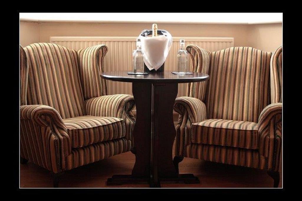 Northop Hall Country House Hotel Mold Kamer foto